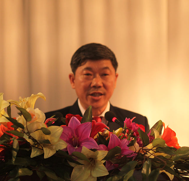 <p>挖潛降本 苦(kǔ)練內功 自強不息 共同成(chéng)長<br> 河北91天堂网機械有限公司召開(kāi)2016年度供應商大會</p> <p> </p> <p>